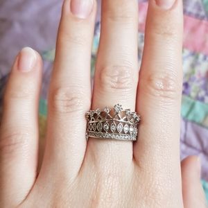 Queen of diamonds ring